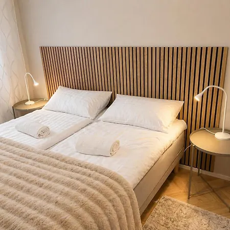 דירה 1br - Private Sauna & Balcony - Extra Single Bed אספו