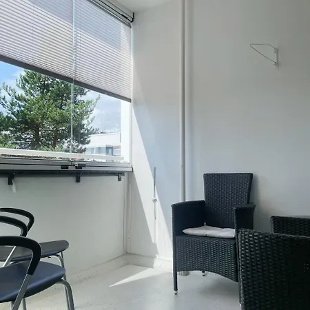 1br - Private Sauna & Balcony - Extra Single Bed * אספו