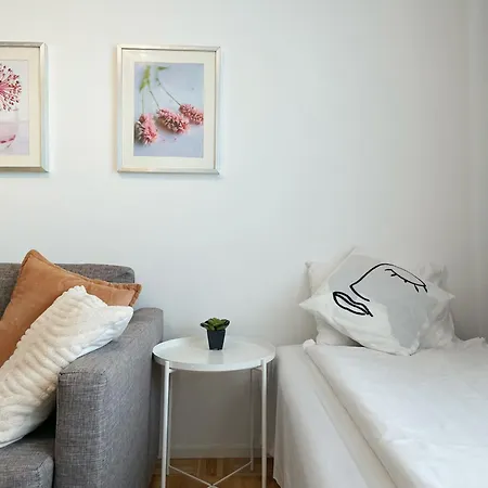 דירה 1br - Private Sauna & Balcony - Extra Single Bed *