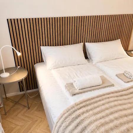 דירה 1br - Private Sauna & Balcony - Extra Single Bed אספו
